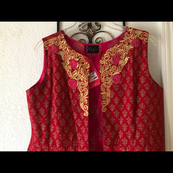 Top - Picture 5 of 6